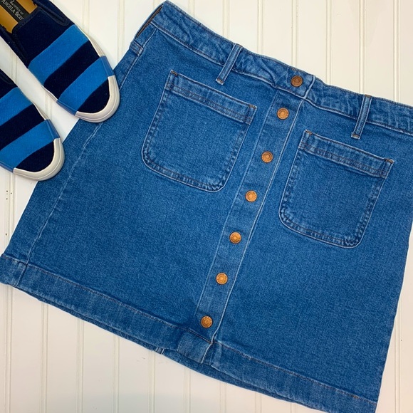 Madewell Dresses & Skirts - Madewell blue denim skirt M
